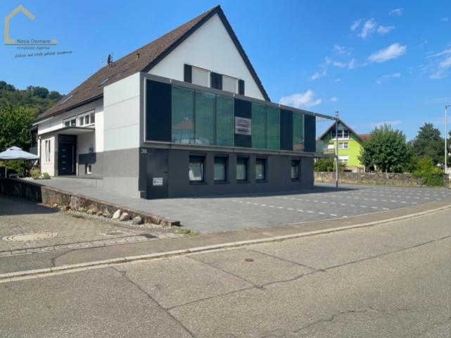 Straßenansicht - KI-generiert