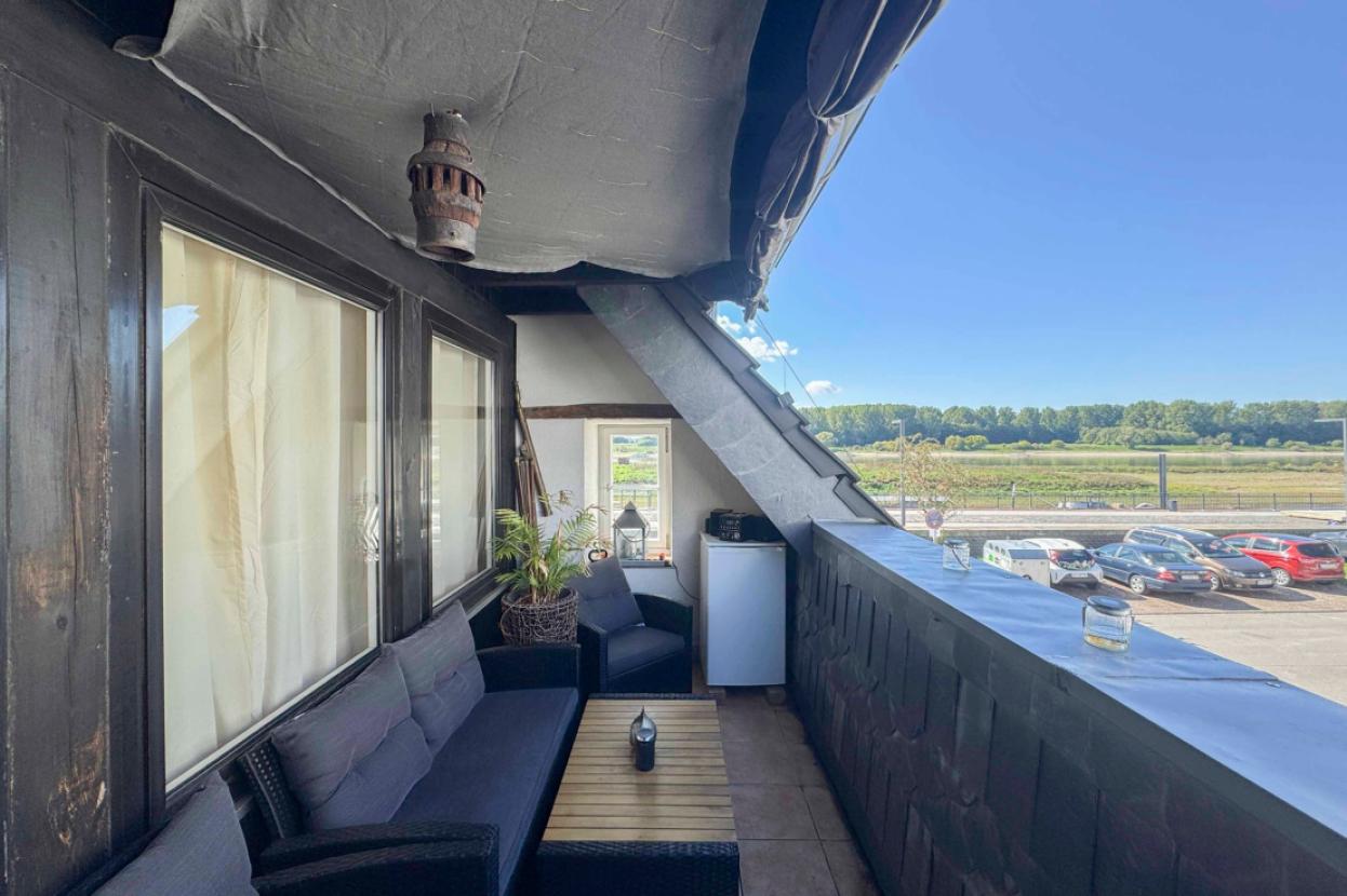 Balkon mit Rheinblick