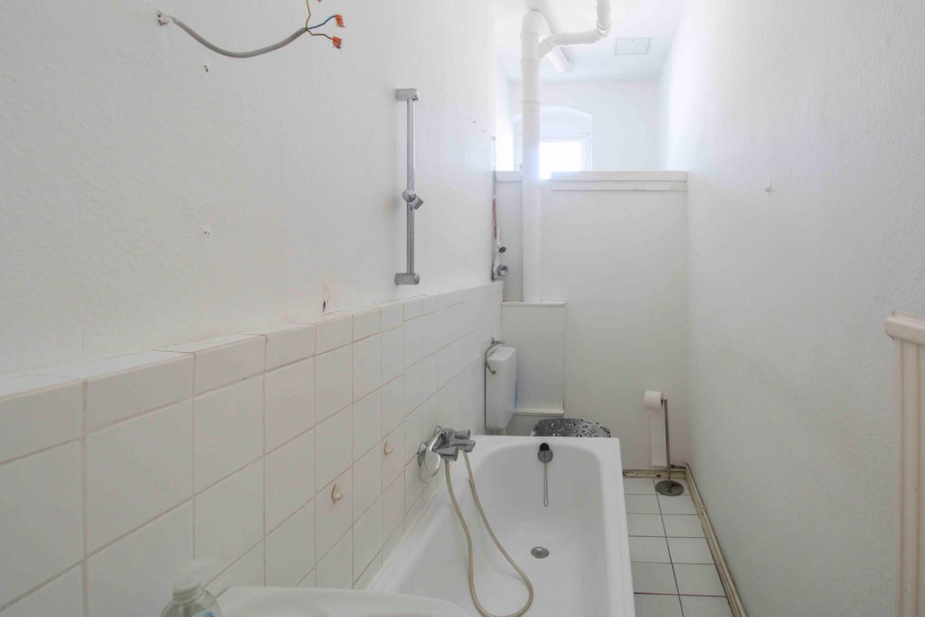 Badezimmer mit Tageslicht