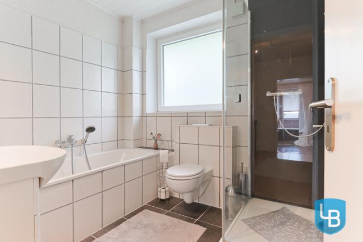 Modernes Vollbad