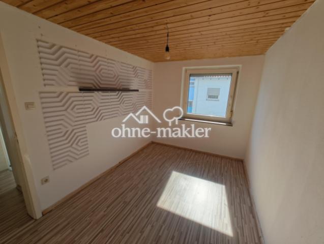 Zimmer 3/Büro/Kinderzimmer