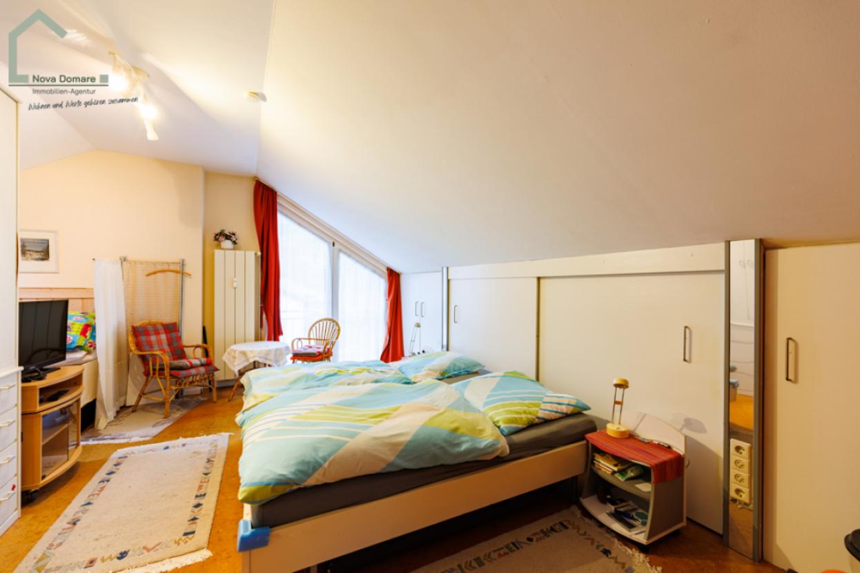 Schlafzimmer DG