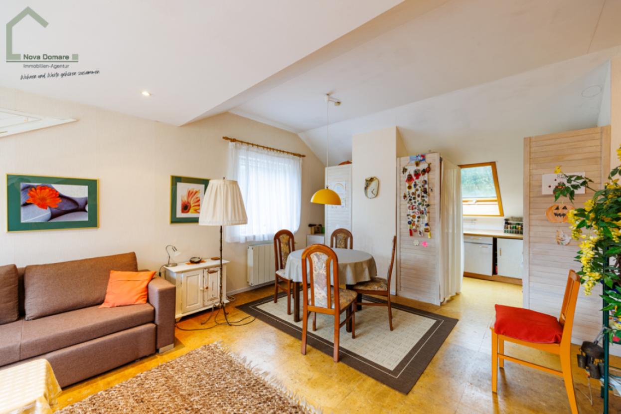 Wohnzimmer DG
