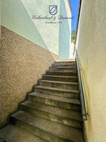 Treppe zum Hauseingang