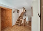 Flur mit Treppe