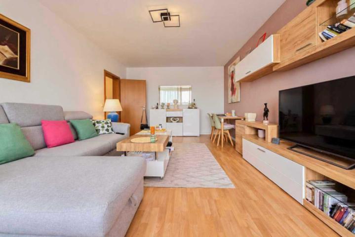 Wohnzimmer Eingang_1