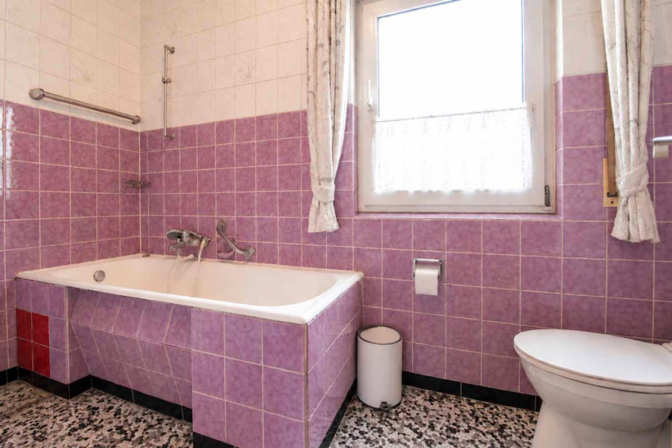 Badezimmer EG