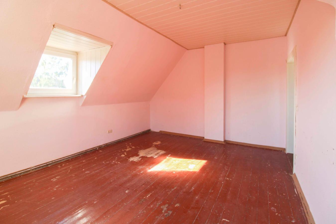 Schlafzimmer DG