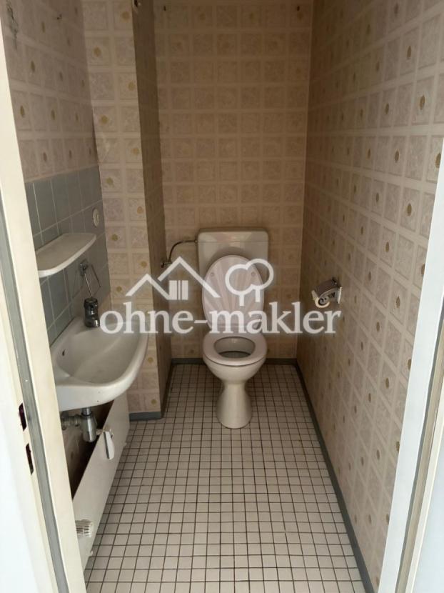 Separate Toilette