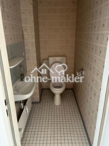 Separate Toilette