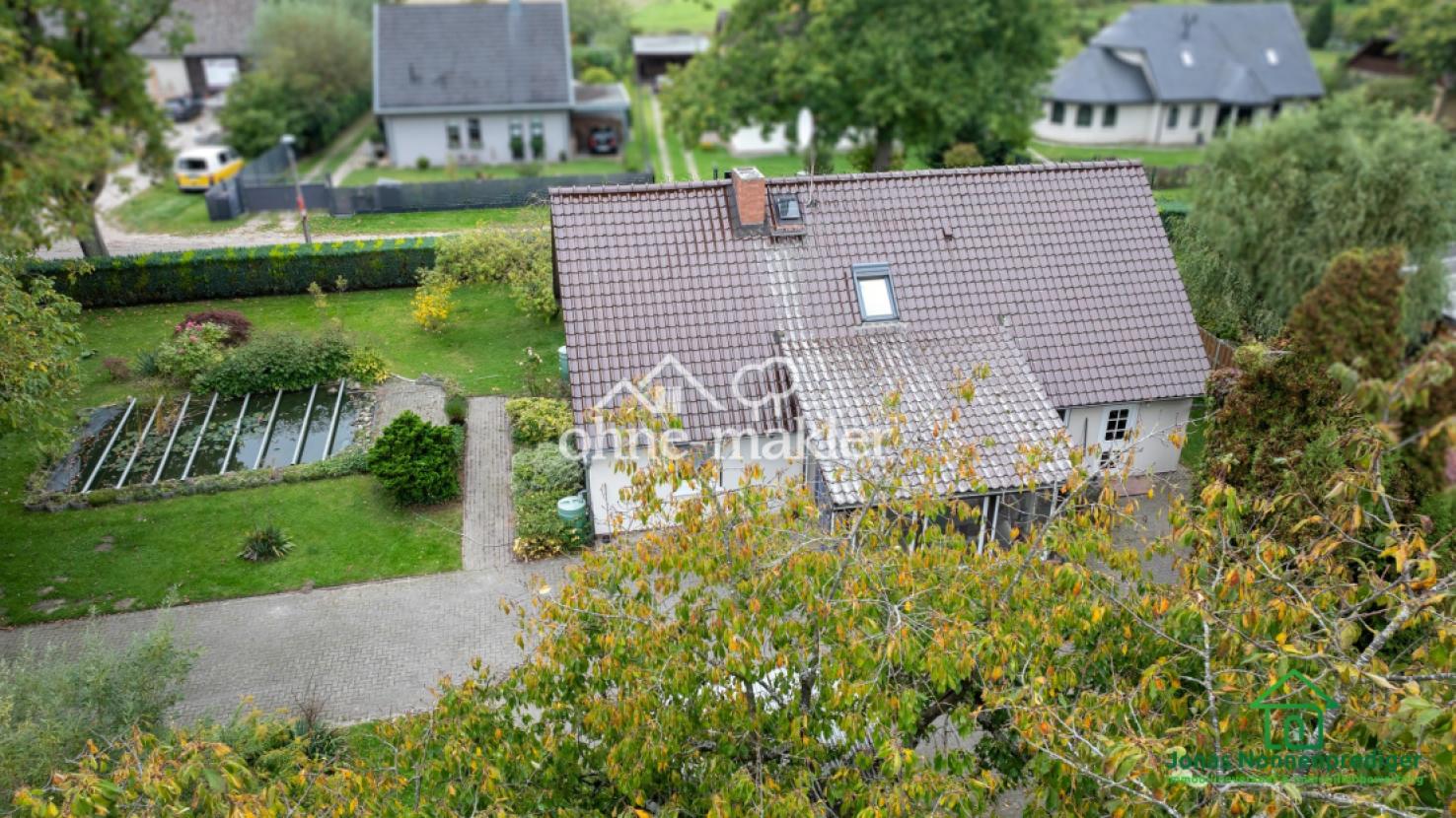 Luftaufnahme Dach und Garten