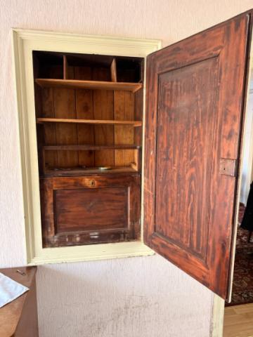 Histor. Wandschrank Whg. 2