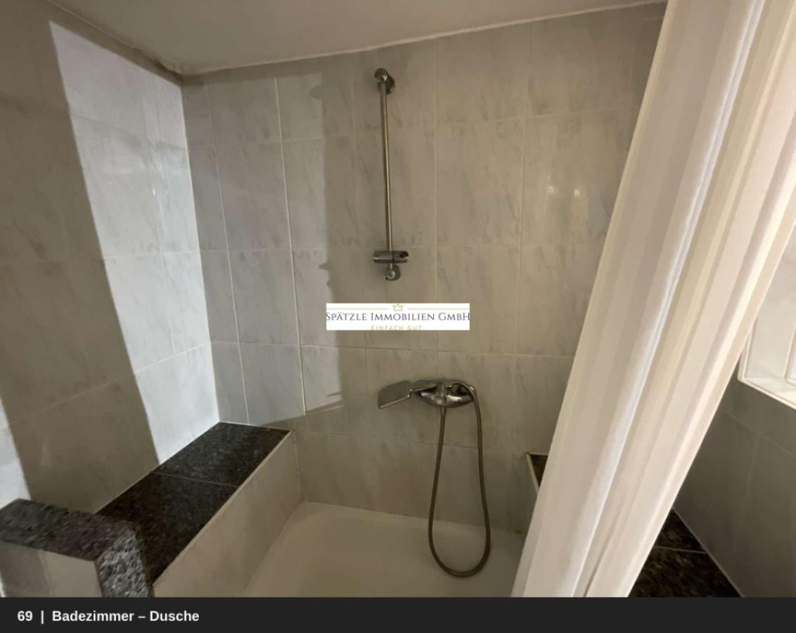 69_Badezimmer_Dusche