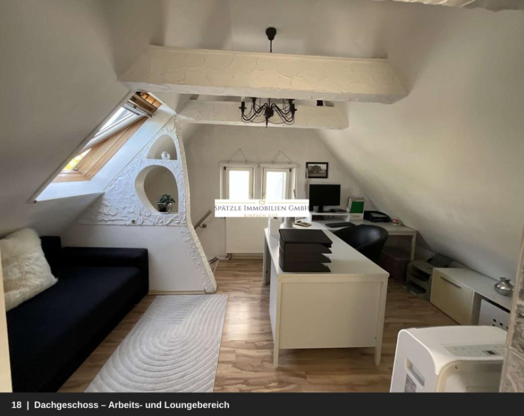 18_Dachgeschoss_Arbeits_und_Loungebereich