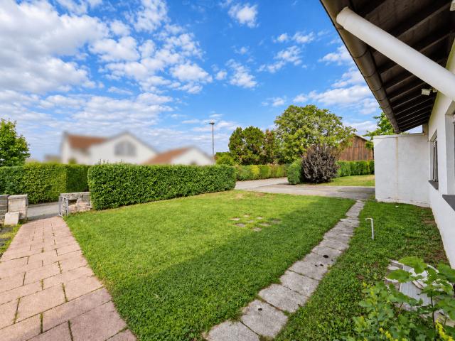Gartengrundstück Frontseite