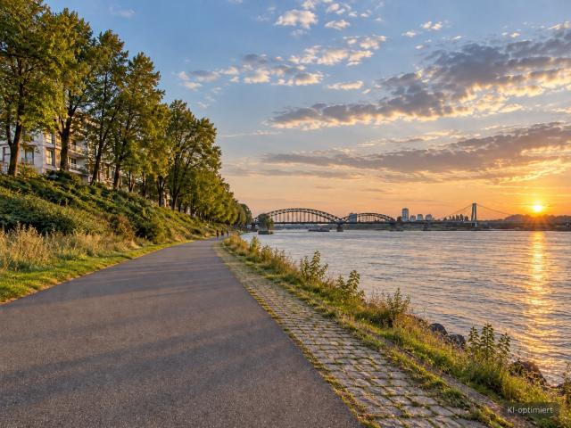 Rhein Sonnenaufgang