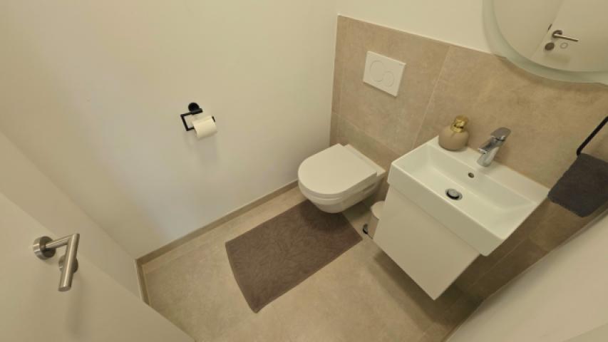 Separates Gäste WC