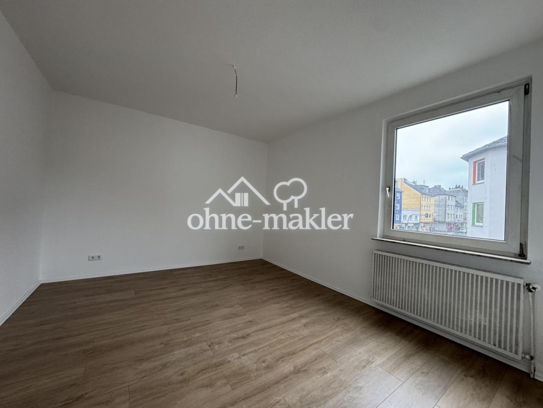 Zimmer 3, Blick Fenster