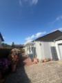 Garage und Frontansicht