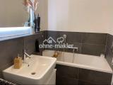 Badezimmer mit Badewanne