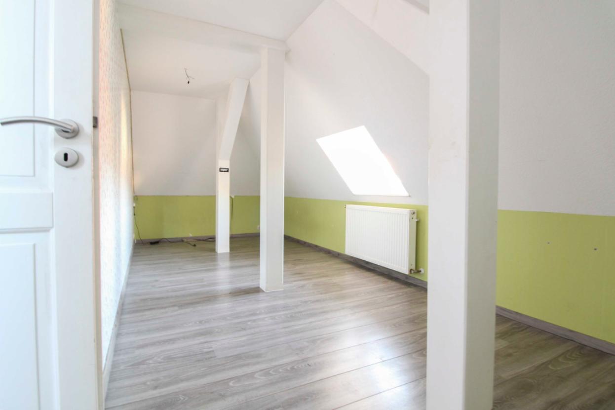 Zimmer Dachgeschoss(1)