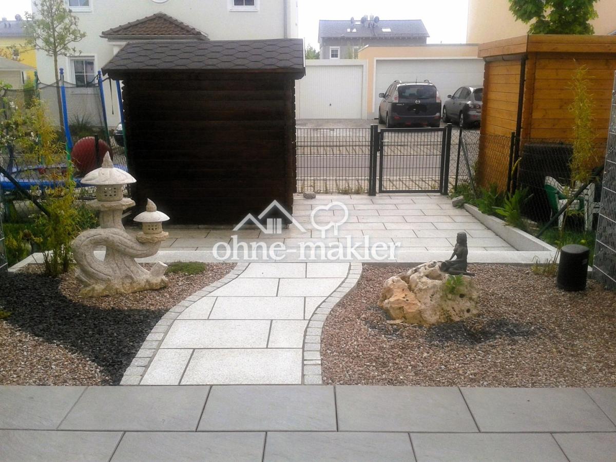 Terrasse mit Garten