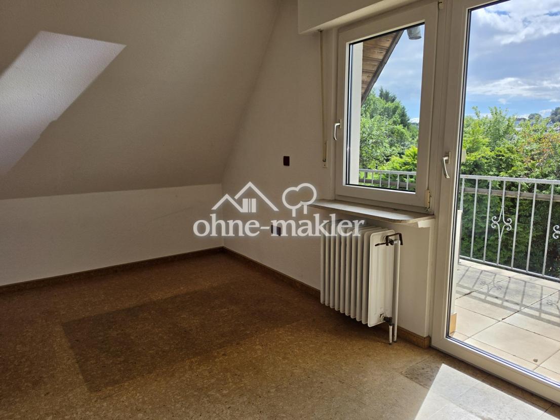 Zimmer OG Anbau mit Balkon
