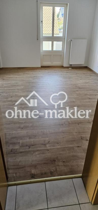 Schlafzimmer 1-1
