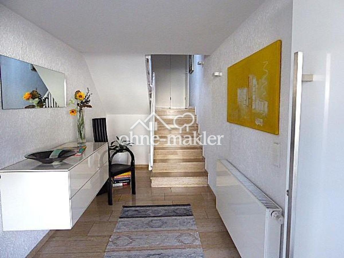 Eingang mit Garderobe