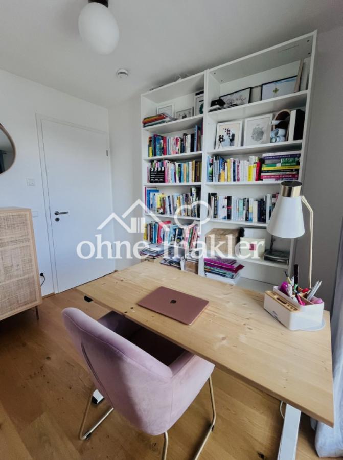 Büro / Home Office