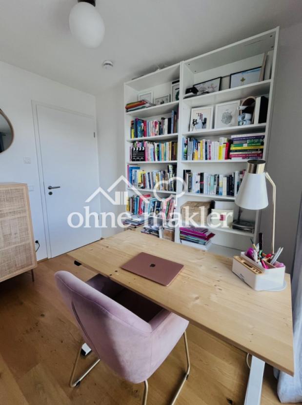 Büro / Home Office