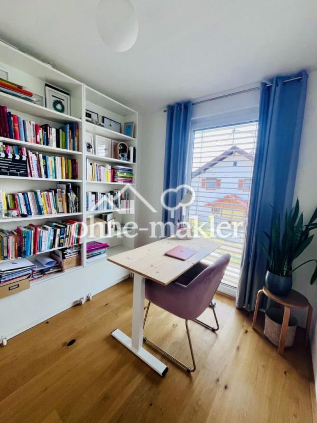 Heller Arbeitsbereich
