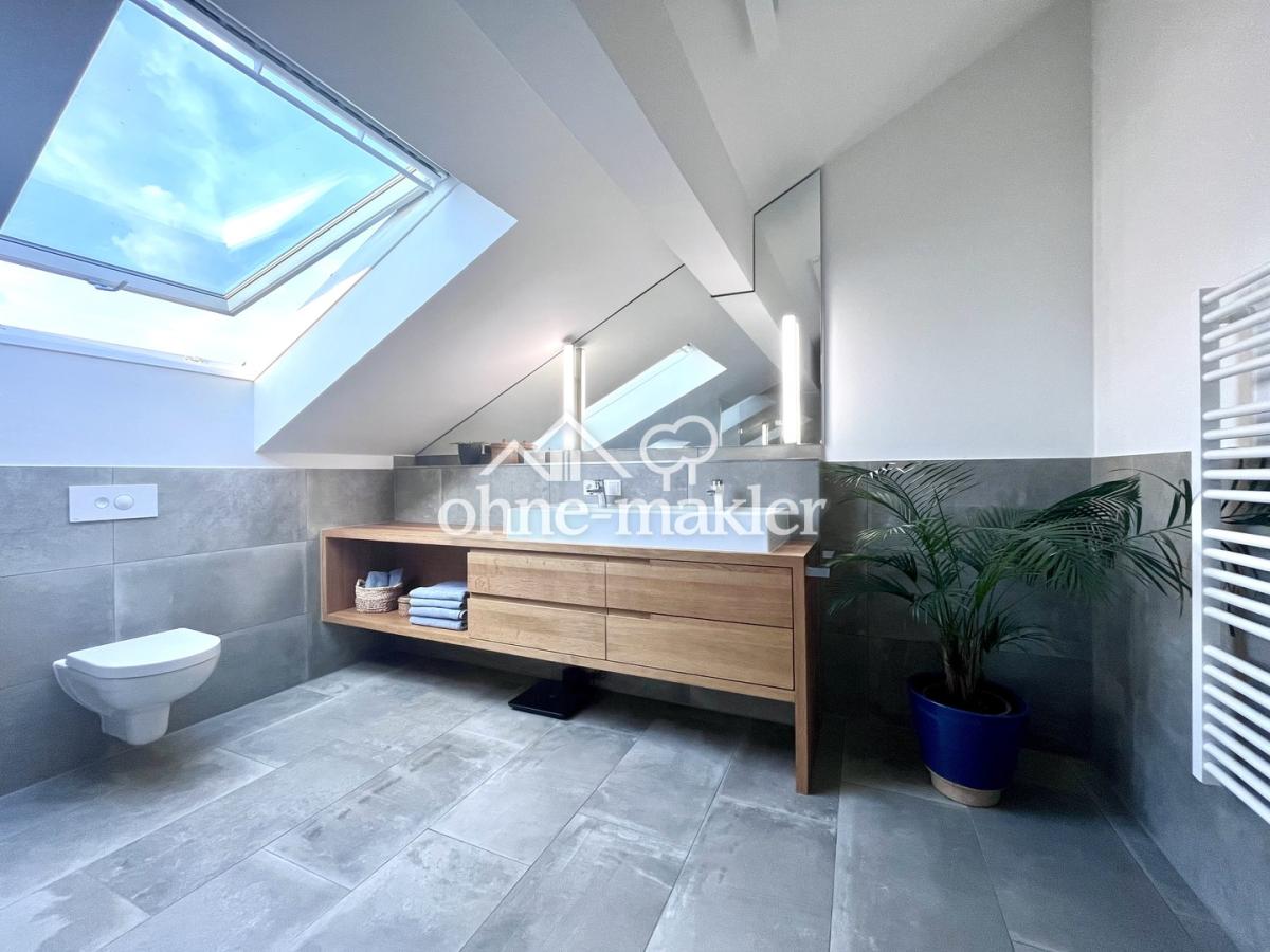 DG: Masterbad mit Dusche