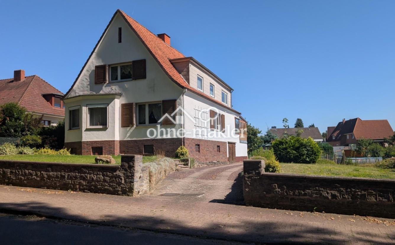Einfahrt zur Garage
