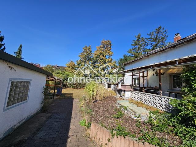 Garage und Terrasse
