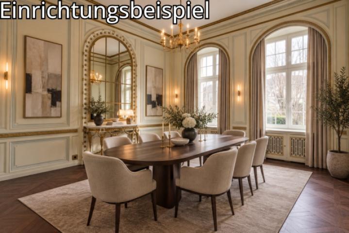 OG Klassischer Speisesaal mit eleganter Tafel