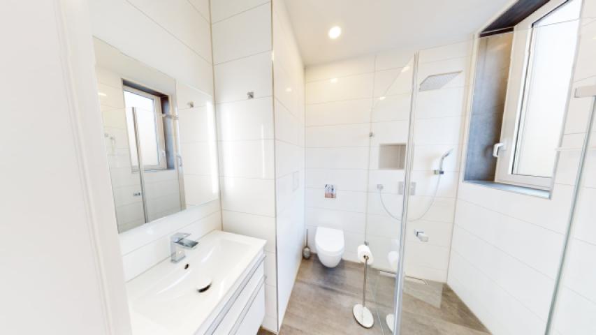 Badezimmer 2