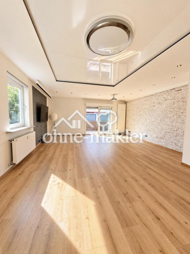 Wohnzimmer zum Balkon