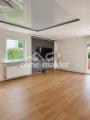 Wohnzimmer TV Wand + Leinwand