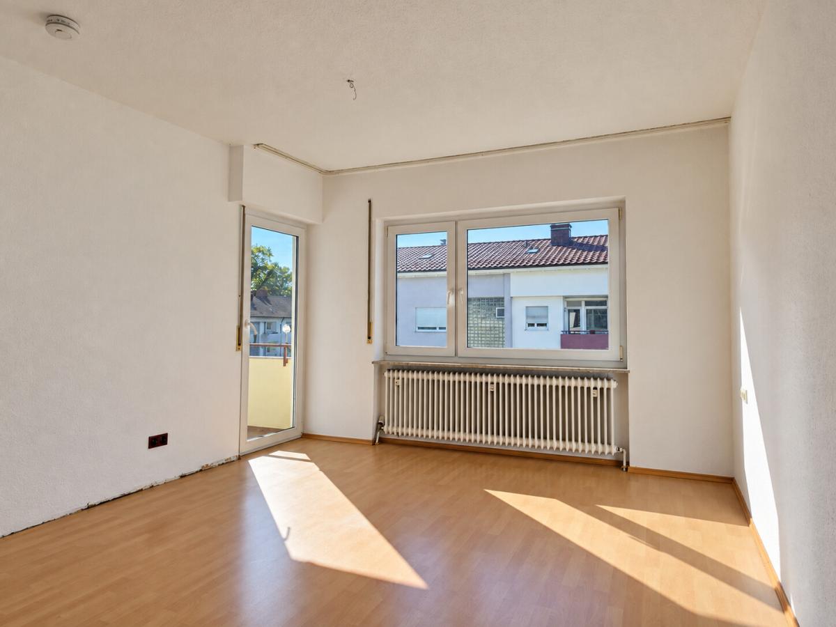 Schlafzimmer mit Balkonzugang