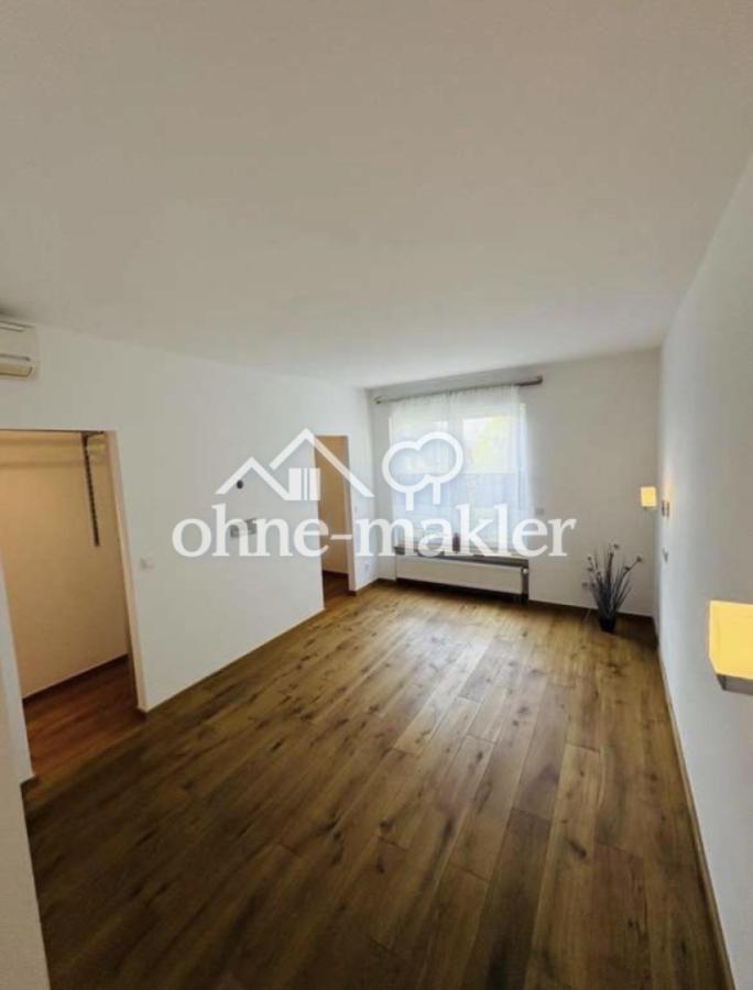 Schlafzimmer mit Ankleide