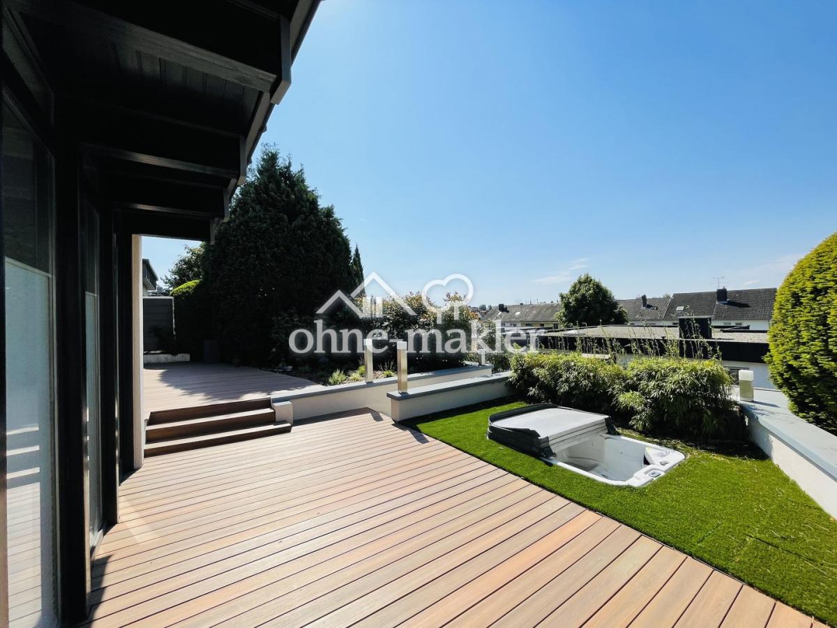 Südterrasse mit Jacuzzi