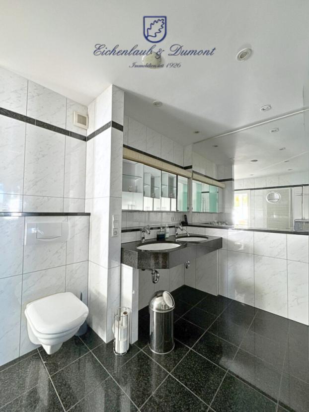 Badezimmer EG