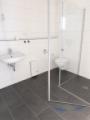 Badezimmer mit Dusche