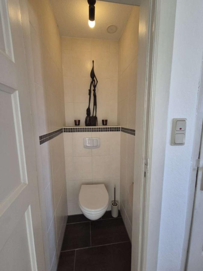 WC DG