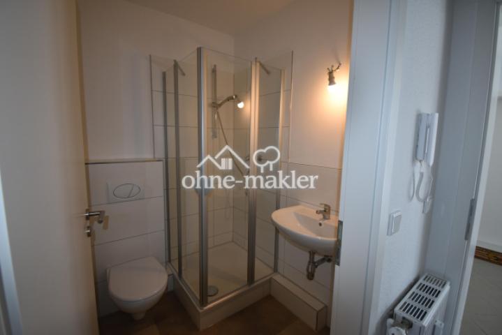 Badezimmer mit Dusche