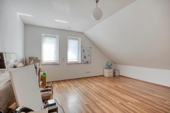 DG: Kind/Gast/Büro 3