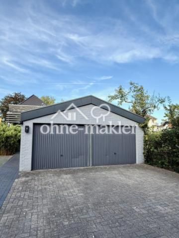 GARAGE MIT STELLPLATZ