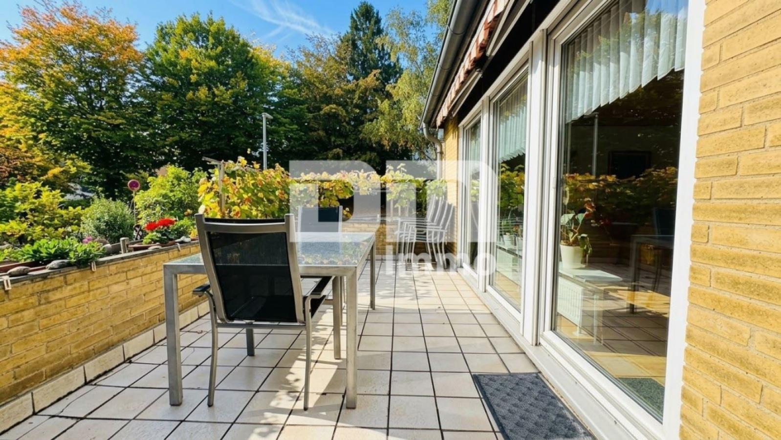 Terrasse / Zugang Gartenbereich