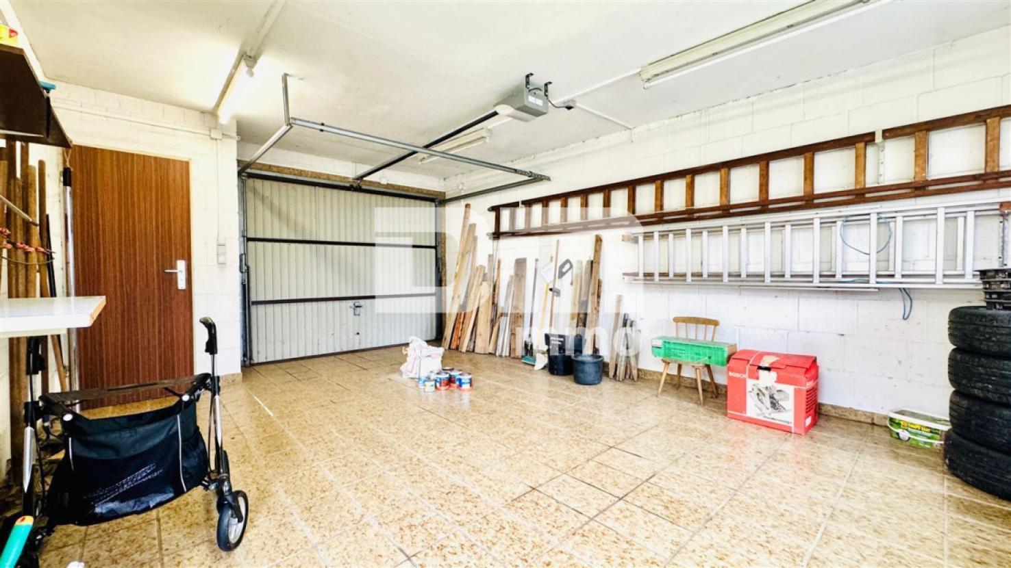 Garage / 2x Separater Zugang